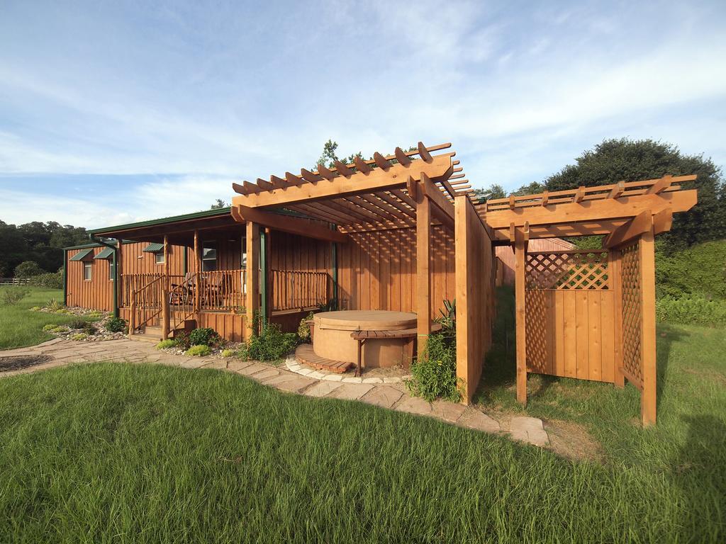 Blisswood Bed And Breakfast Ranch Cat Spring Ngoại thất bức ảnh